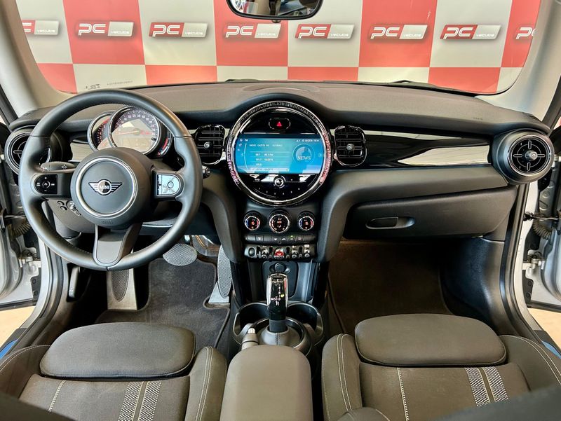 MINI COOPER S 2.0 Turbo 16v 3p 2023/2024 PC VEÍCULOS SANTA CRUZ DO SUL / Carros no Vale MINI COOPER S 2.0 Turbo 16v 3p 2023/2024 PC VEÍCULOS SANTA CRUZ DO SUL / Carros no Vale