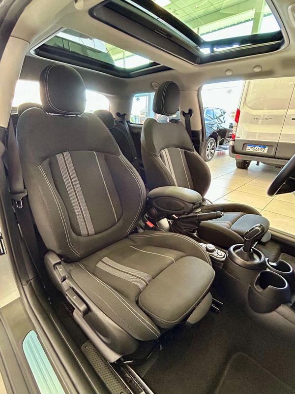 MINI COOPER S 2.0 Turbo 16v 3p 2023/2024 PC VEÍCULOS SANTA CRUZ DO SUL / Carros no Vale