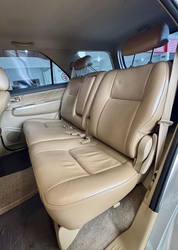 Toyota Hilux SW4 SR 4×2 2.7/ 16V 2012/2012 PC VEÍCULOS SANTA CRUZ DO SUL / Carros no Vale Toyota Hilux SW4 SR 4×2 2.7/ 16V 2012/2012 PC VEÍCULOS SANTA CRUZ DO SUL / Carros no Vale