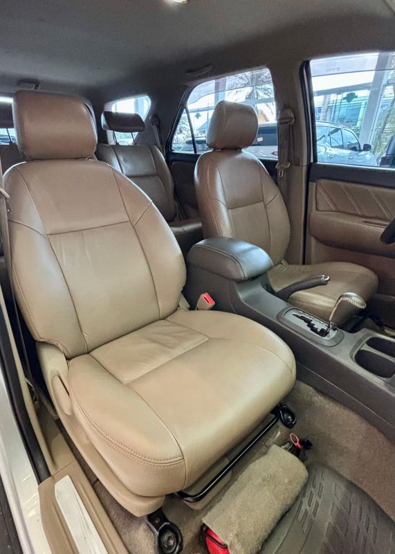 Toyota Hilux SW4 SR 4×2 2.7/ 16V 2012/2012 PC VEÍCULOS SANTA CRUZ DO SUL / Carros no Vale Toyota Hilux SW4 SR 4×2 2.7/ 16V 2012/2012 PC VEÍCULOS SANTA CRUZ DO SUL / Carros no Vale