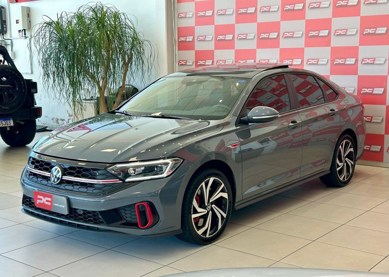 VOLKSWAGEN JETTA GLI 350 TSI 2.0 16V 2023/2023 PC VEÍCULOS SANTA CRUZ DO SUL / Carros no Vale
