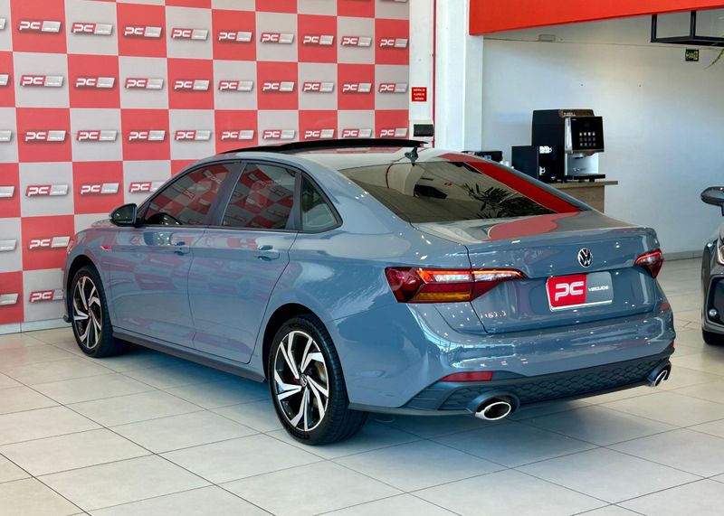 VOLKSWAGEN JETTA GLI 350 TSI 2.0 16V 2023/2023 PC VEÍCULOS SANTA CRUZ DO SUL / Carros no Vale