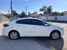 KIA CERATO 1.6 16V FLEX AUT. 2019/2019 LS MULTIMARCAS VENÂNCIO AIRES / Carros no Vale