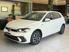 VOLKSWAGEN POLO 1.0 170 TSI HIGHLINE AUTOMÁTICO 2023/2023 JOÃO CARROS MULTIMARCAS GUAPORÉ / Carros no Vale