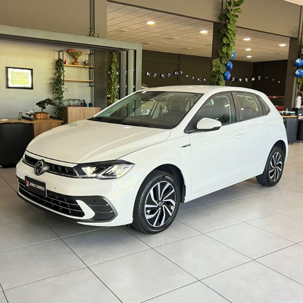 VOLKSWAGEN POLO 1.0 170 TSI HIGHLINE AUTOMÁTICO 2023/2023 JOÃO CARROS MULTIMARCAS GUAPORÉ / Carros no Vale