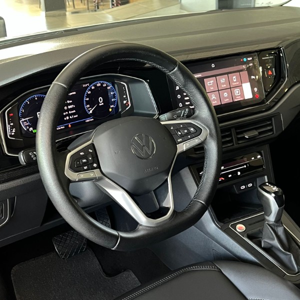 VOLKSWAGEN POLO 1.0 170 TSI HIGHLINE AUTOMÁTICO 2023/2023 JOÃO CARROS MULTIMARCAS GUAPORÉ / Carros no Vale