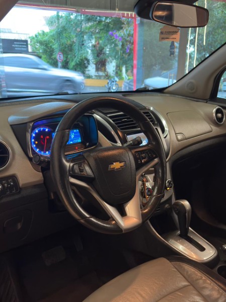 CHEVROLET TRACKER 1.8 LTZ 2015/2015 JM AUTOMÓVEIS VENÂNCIO AIRES / Carros no Vale