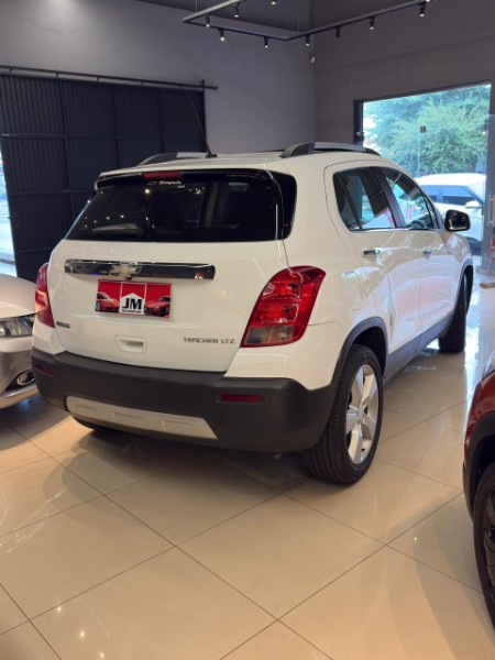 CHEVROLET TRACKER 1.8 LTZ 2015/2015 JM AUTOMÓVEIS VENÂNCIO AIRES / Carros no Vale