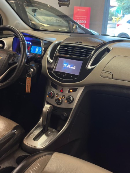 CHEVROLET TRACKER 1.8 LTZ 2015/2015 JM AUTOMÓVEIS VENÂNCIO AIRES / Carros no Vale