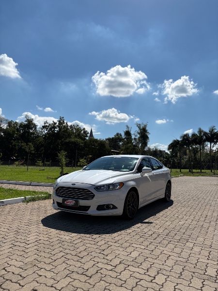 FORD FUSION 2.5 16V FLEX 4P AUTOMÁTICO 2014/2014 NEURI VEÍCULOS LAJEADO / Carros no Vale