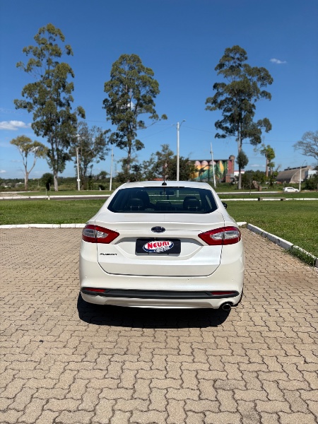 FORD FUSION 2.5 16V FLEX 4P AUTOMÁTICO 2014/2014 NEURI VEÍCULOS LAJEADO / Carros no Vale