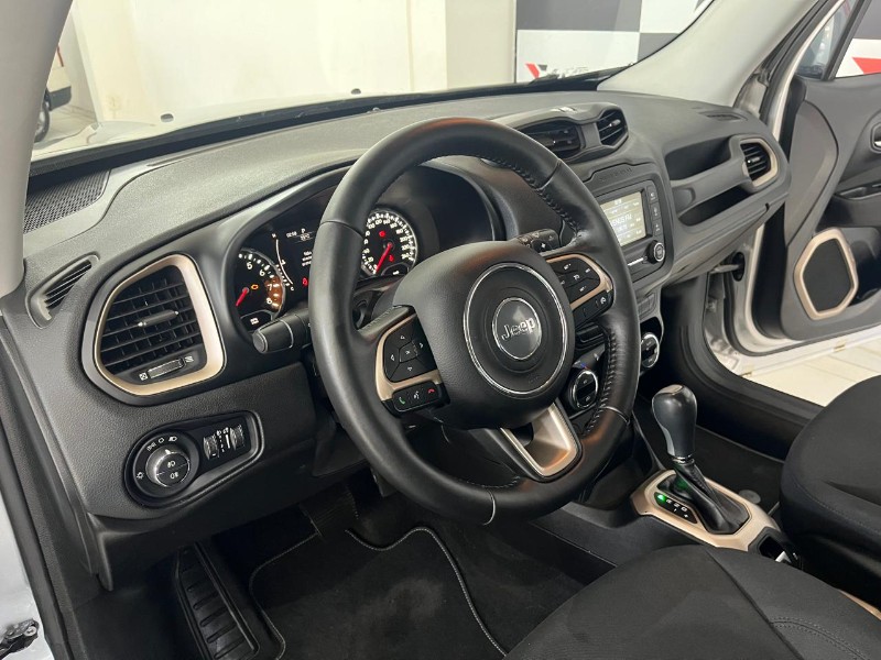 JEEP RENEGADE 1.8 LONGITUDE 2016/2016 TIAGO AUTOMÓVEIS VENÂNCIO AIRES / Carros no Vale