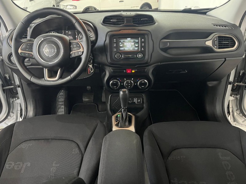 JEEP RENEGADE 1.8 LONGITUDE 2016/2016 TIAGO AUTOMÓVEIS VENÂNCIO AIRES / Carros no Vale