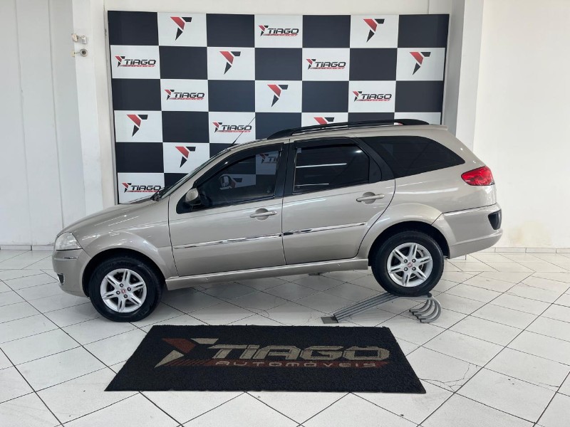 FIAT PALIO WEEKEND ATTRACTIVE 1.4 8V 2014/2014 TIAGO AUTOMÓVEIS VENÂNCIO AIRES / Carros no Vale