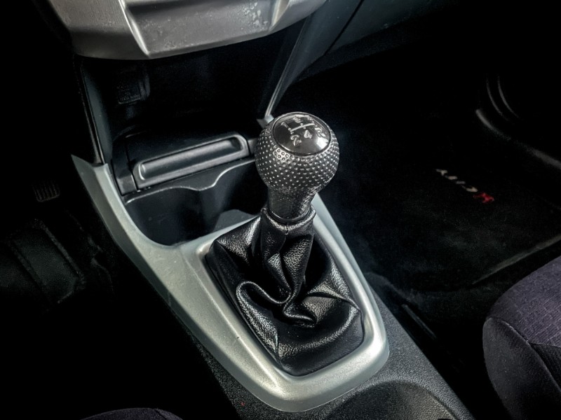 HONDA CITY 1.5 EX 16V FLEX 4P MANUAL 2009/2010 DUARTE VEÍCULOS PORTO ALEGRE / Carros no Vale