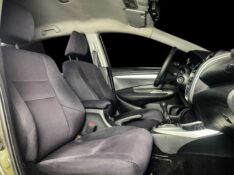 HONDA CITY 1.5 EX 16V FLEX 4P MANUAL 2009/2010 DUARTE VEÍCULOS PORTO ALEGRE / Carros no Vale