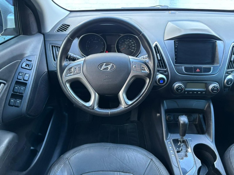HYUNDAI IX35 /2012 RT 811 VEÍCULOS ARROIO DO MEIO / Carros no Vale