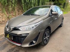 TOYOTA YARIS XS 1.5 2019/2020 ESTAÇÃO DO CARRO ESTRELA / Carros no Vale