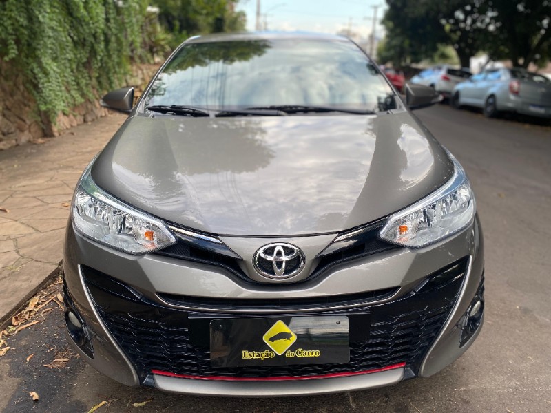TOYOTA YARIS XS 1.5 2019/2020 ESTAÇÃO DO CARRO ESTRELA / Carros no Vale
