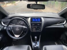 TOYOTA YARIS XS 1.5 2019/2020 ESTAÇÃO DO CARRO ESTRELA / Carros no Vale