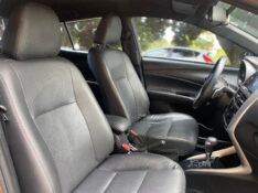 TOYOTA YARIS XS 1.5 2019/2020 ESTAÇÃO DO CARRO ESTRELA / Carros no Vale