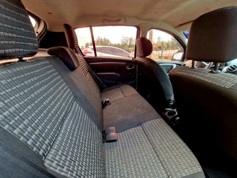 RENAULT SANDERO 1.6 EXPRESSION 2013/2013 CRUZEIRO MULTIMARCAS CRUZEIRO DO SUL / Carros no Vale