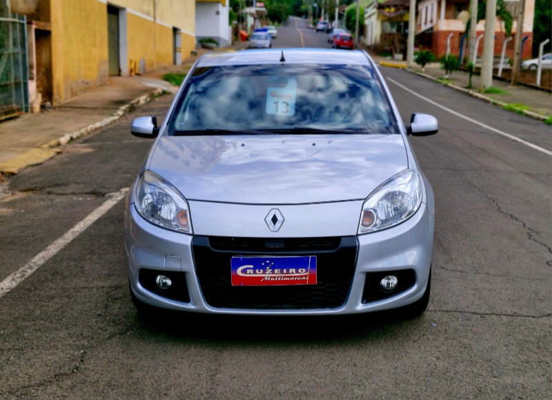 RENAULT SANDERO 1.6 EXPRESSION 2013/2013 CRUZEIRO MULTIMARCAS CRUZEIRO DO SUL / Carros no Vale
