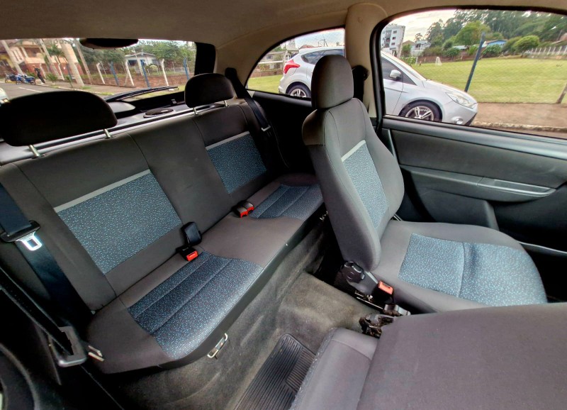 CHEVROLET CELTA LS 1.0 2012/2013 CRUZEIRO MULTIMARCAS CRUZEIRO DO SUL / Carros no Vale