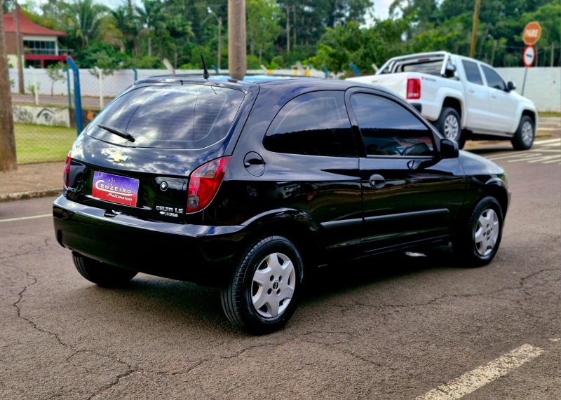 CHEVROLET CELTA LS 1.0 2012/2013 CRUZEIRO MULTIMARCAS CRUZEIRO DO SUL / Carros no Vale