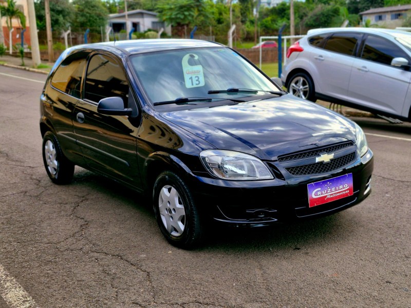 CHEVROLET CELTA LS 1.0 2012/2013 CRUZEIRO MULTIMARCAS CRUZEIRO DO SUL / Carros no Vale