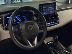 TOYOTA COROLLA 1.8 ALTIS PREMIUM 16V HÍBRIDO 2021/2022 JM AUTOMÓVEIS VENÂNCIO AIRES / Carros no Vale