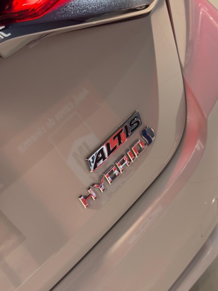 TOYOTA COROLLA 1.8 ALTIS PREMIUM 16V HÍBRIDO 2021/2022 JM AUTOMÓVEIS VENÂNCIO AIRES / Carros no Vale