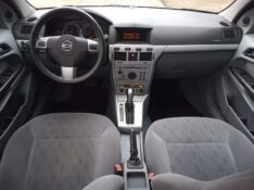 CHEVROLET VECTRA 2.0 ELEGANCE 8V 2006/2006 ALTERNATIVA VEÍCULOS LAJEADO / Carros no Vale