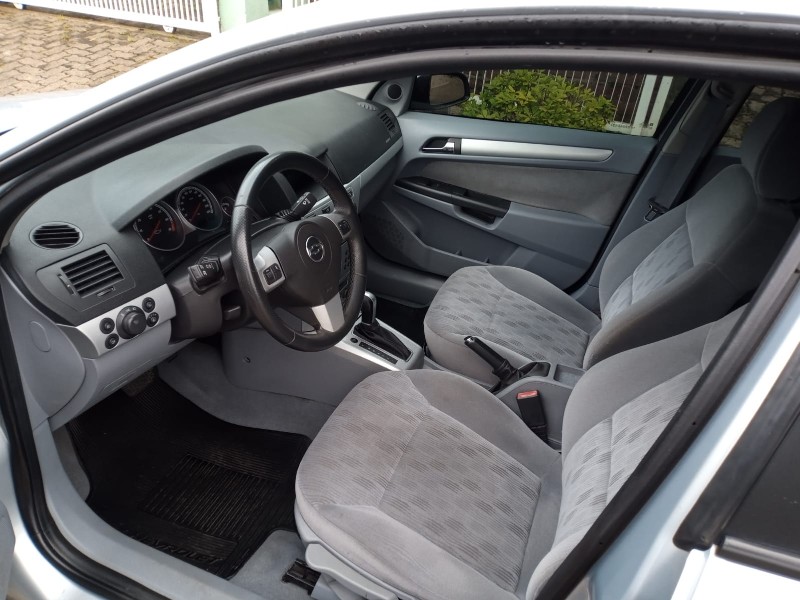 CHEVROLET VECTRA 2.0 ELEGANCE 8V 2006/2006 ALTERNATIVA VEÍCULOS LAJEADO / Carros no Vale