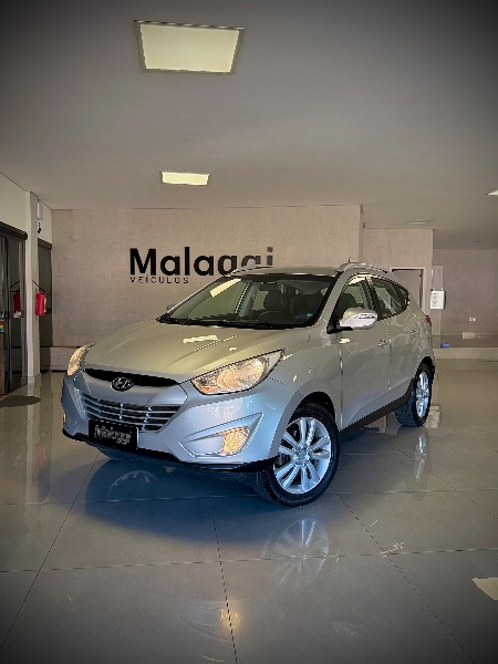 HYUNDAI IX35 2.0 MPFI GLS 16V FLEX 4P AUTOMÁTICO 2014/2015 MALAGGI VEÍCULOS ENCANTADO / Carros no Vale