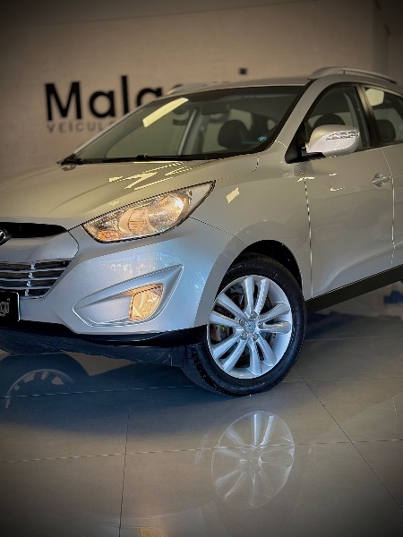 HYUNDAI IX35 2.0 MPFI GLS 16V FLEX 4P AUTOMÁTICO 2014/2015 MALAGGI VEÍCULOS ENCANTADO / Carros no Vale