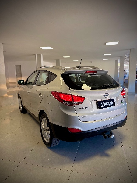 HYUNDAI IX35 2.0 MPFI GLS 16V FLEX 4P AUTOMÁTICO 2014/2015 MALAGGI VEÍCULOS ENCANTADO / Carros no Vale