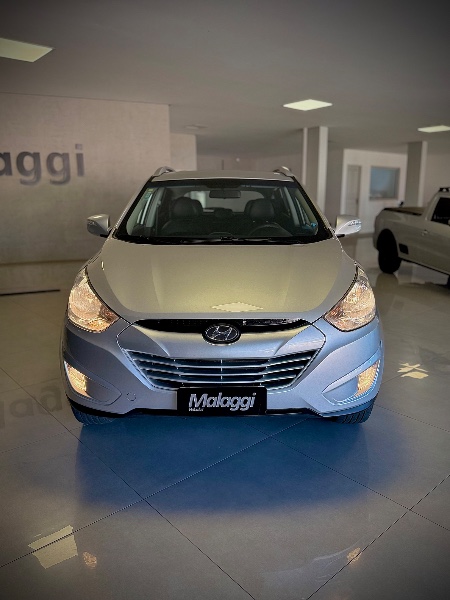 HYUNDAI IX35 2.0 MPFI GLS 16V FLEX 4P AUTOMÁTICO 2014/2015 MALAGGI VEÍCULOS ENCANTADO / Carros no Vale