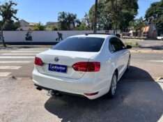 VOLKSWAGEN JETTA COMFORTLINE 2.0 T.FLEX 8V 4P TIPT. 2014/2014 LS MULTIMARCAS VENÂNCIO AIRES / Carros no Vale