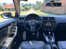VOLKSWAGEN JETTA COMFORTLINE 2.0 T.FLEX 8V 4P TIPT. 2014/2014 LS MULTIMARCAS VENÂNCIO AIRES / Carros no Vale
