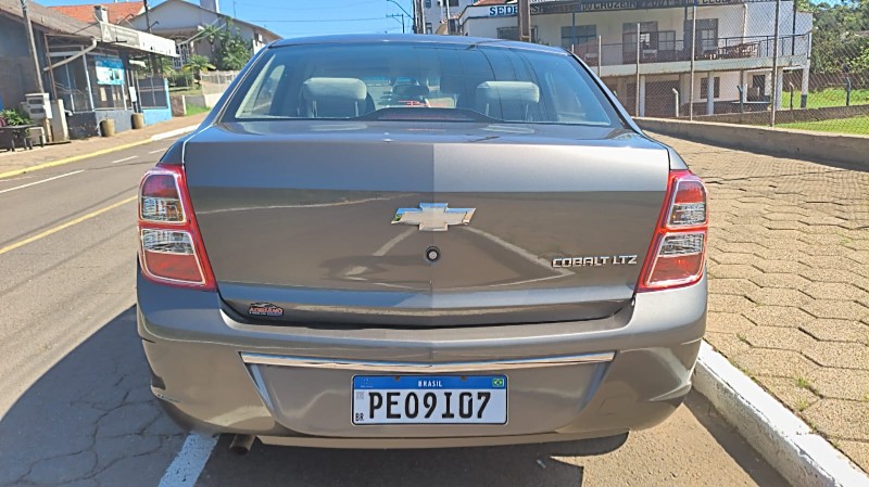 CHEVROLET COBALT 1.4 MPFI LTZ 8V FLEX 4P MANUAL 2012/2013 ADRIANO VEÍCULOS CRUZEIRO DO SUL / Carros no Vale