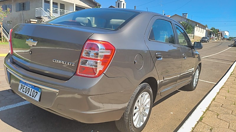 CHEVROLET COBALT 1.4 MPFI LTZ 8V FLEX 4P MANUAL 2012/2013 ADRIANO VEÍCULOS CRUZEIRO DO SUL / Carros no Vale