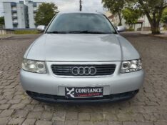 AUDI A3 1.8 20V 2005/2005 COMPLETO VEÍCULOS GUAPORÉ / Carros no Vale