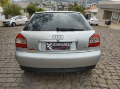 AUDI A3 1.8 20V 2005/2005 COMPLETO VEÍCULOS GUAPORÉ / Carros no Vale
