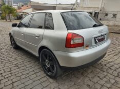 AUDI A3 1.8 20V 2005/2005 COMPLETO VEÍCULOS GUAPORÉ / Carros no Vale