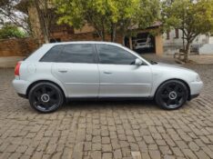 AUDI A3 1.8 20V 2005/2005 COMPLETO VEÍCULOS GUAPORÉ / Carros no Vale