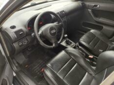 AUDI A3 1.8 20V 2005/2005 COMPLETO VEÍCULOS GUAPORÉ / Carros no Vale