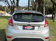 FORD FIESTA 1.5 SE HATCH 16V FLEX 4P MANUAL /2015 NEURI VEÍCULOS LAJEADO / Carros no Vale