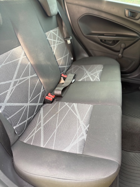 FORD FIESTA 1.5 SE HATCH 16V FLEX 4P MANUAL /2015 NEURI VEÍCULOS LAJEADO / Carros no Vale