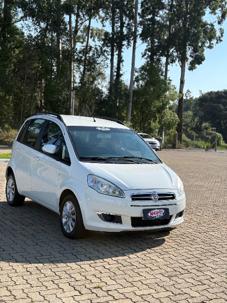 FIAT IDEIA ELX 1.4 FIRE / 2014/2014 NEURI VEÍCULOS LAJEADO / Carros no Vale